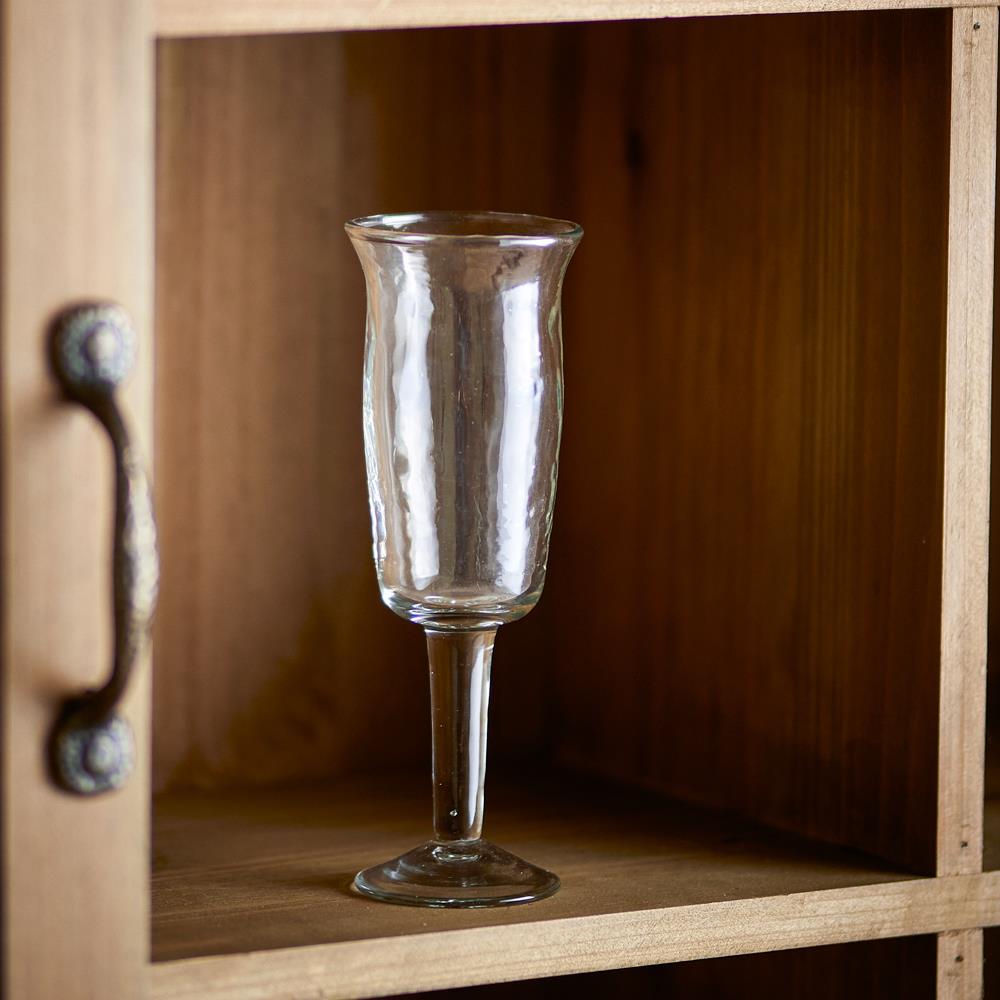 Bloomingville Asha Weinglas Klar aus recyceltes Glas D6xH17,5 cm 4er Set – gehämmertes Weinglas