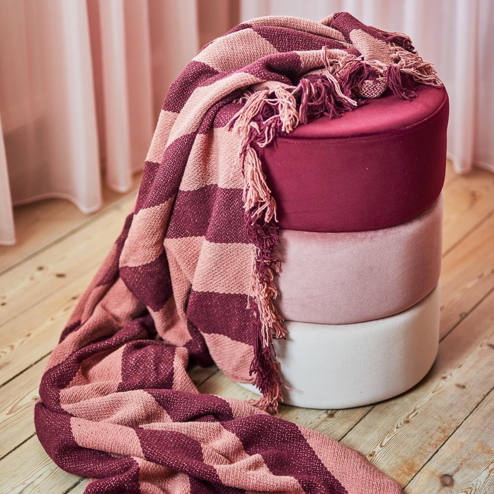 Bloomingville Bilbao Pouf rosa - runder Samt Hocker für Wohnzimmer, Sitzpouf modern