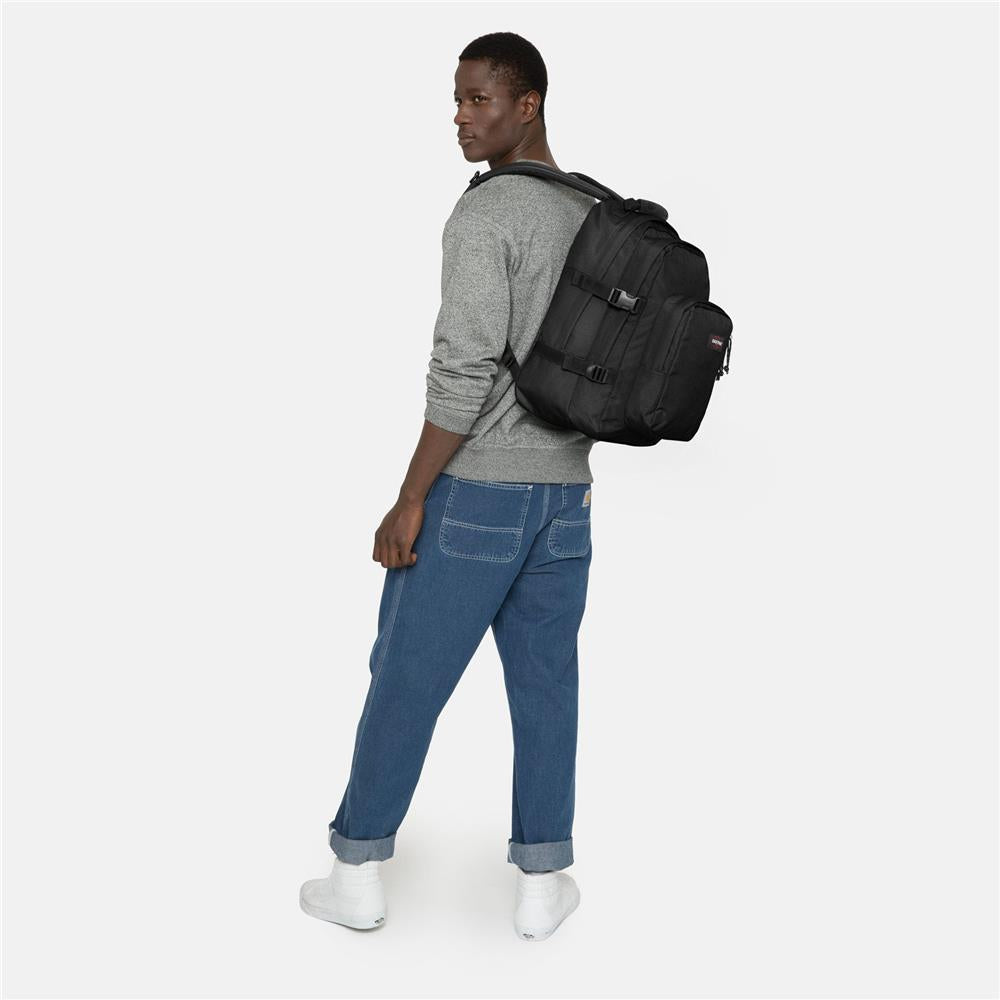 Eastpak PROVIDER, Großer Rucksack, Black (schwarz), 33L, mit Flaschenhalter und Laptopfach