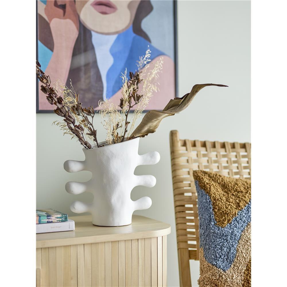 Bloomingville Pernilla Vase, Weiß, Steingut L29,5xH26xW12,5 cm