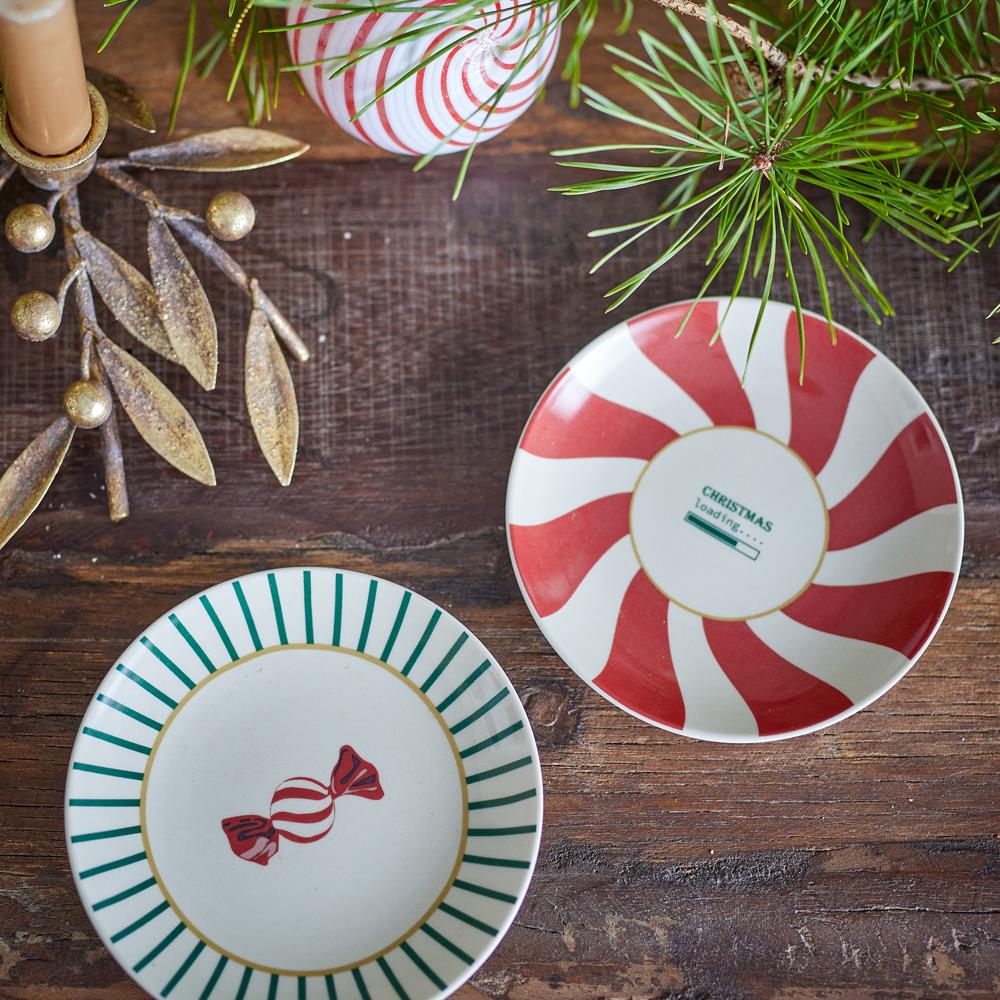 Bloomingville Yule Teller aus Steingut in Bunt – 2er Set Weihnachtsteller für Tischdeko