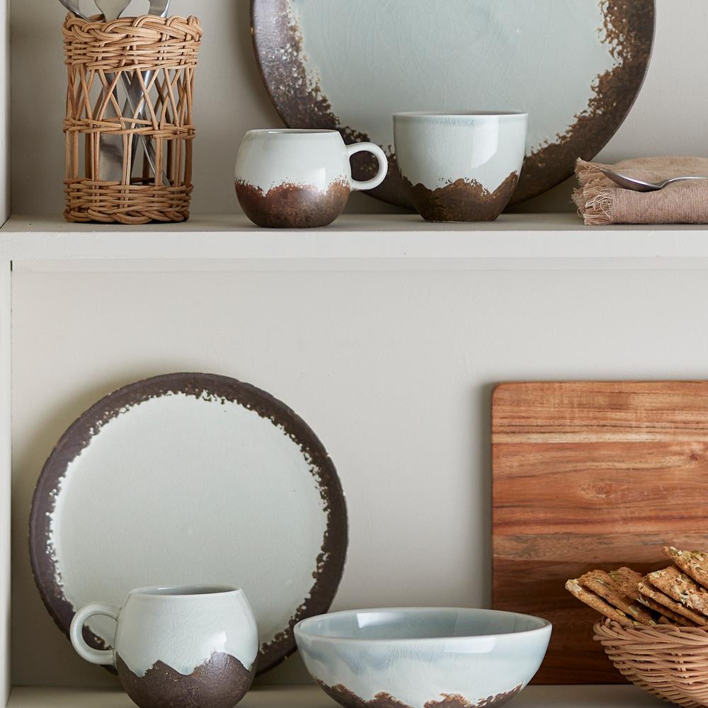 Bloomingville Paula Teller aus Steingut in Braun D26,5 cm – großer Speiseteller für Esszimmer