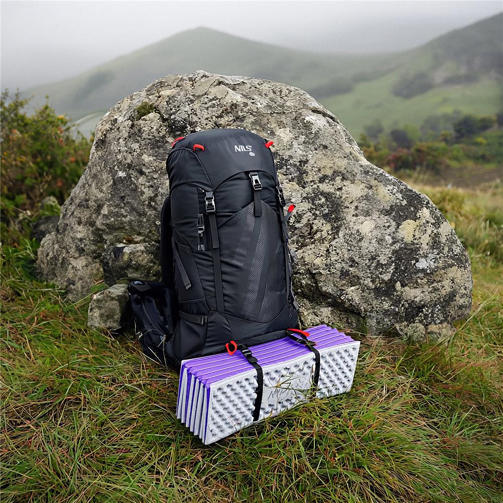 NILS CAMP Isomatte faltbar 195 cm in Lila - isolierende Matte für Outdoor, Trekking & Camping