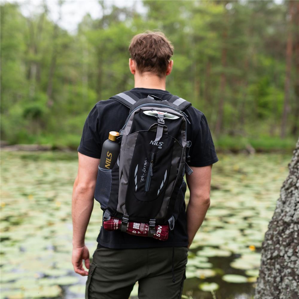 NILS CAMP Trekkingrucksack Valley 40L Schwarz - Outdoor Rucksack Wandern Camping