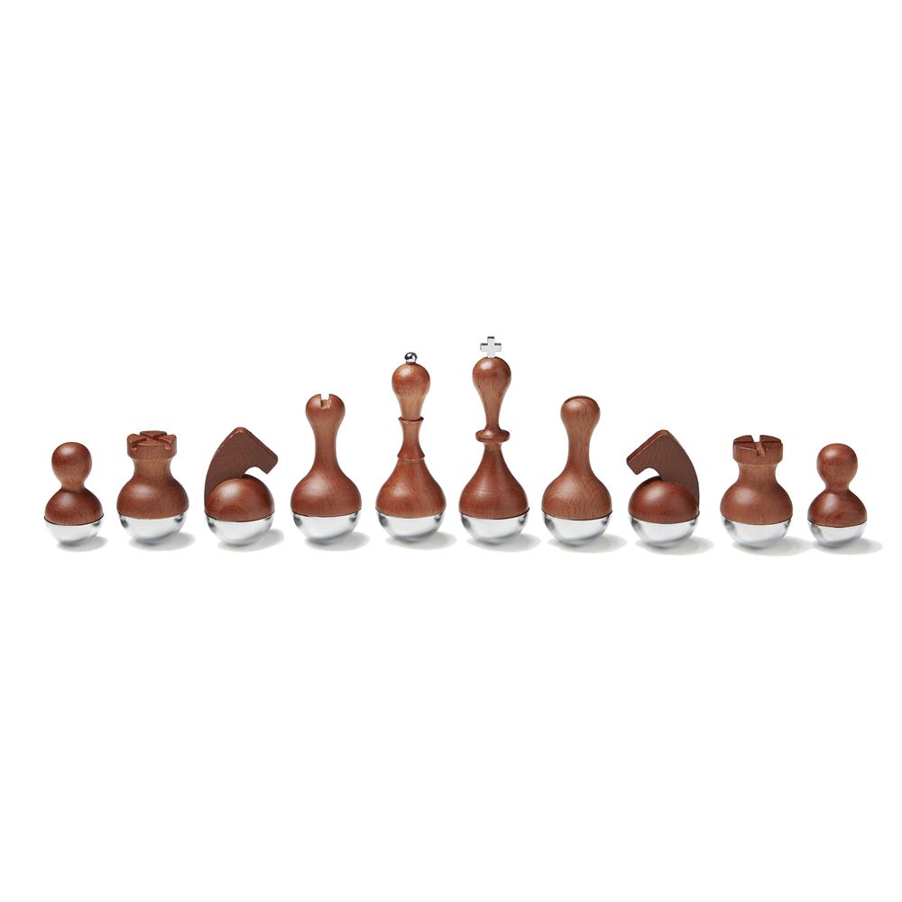Umbra Wobble Schach Set mit vertieften Spielfeldern Ahorn- und Walnussholz