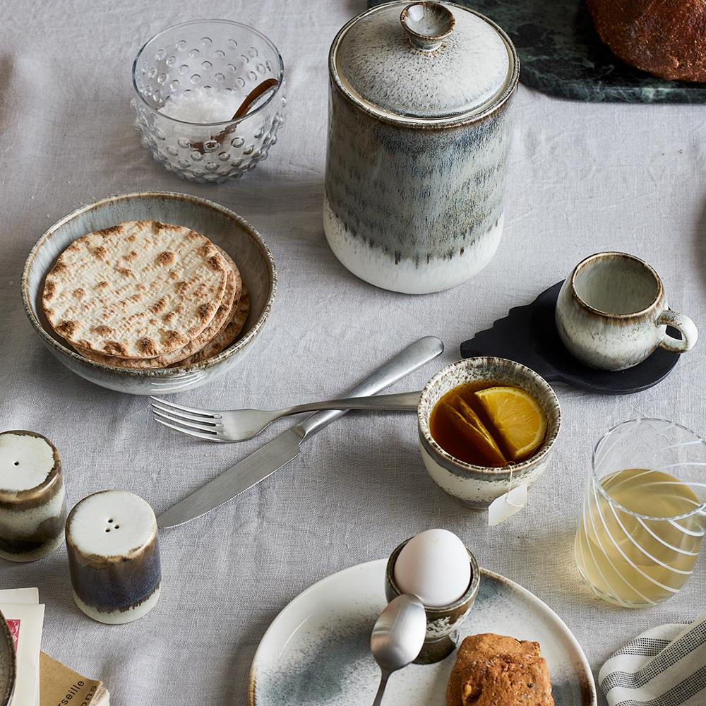 Bloomingville Paula Salz-und Pfefferstreuer, Grau, Steingut, 2-teilig – Gewürz-Set