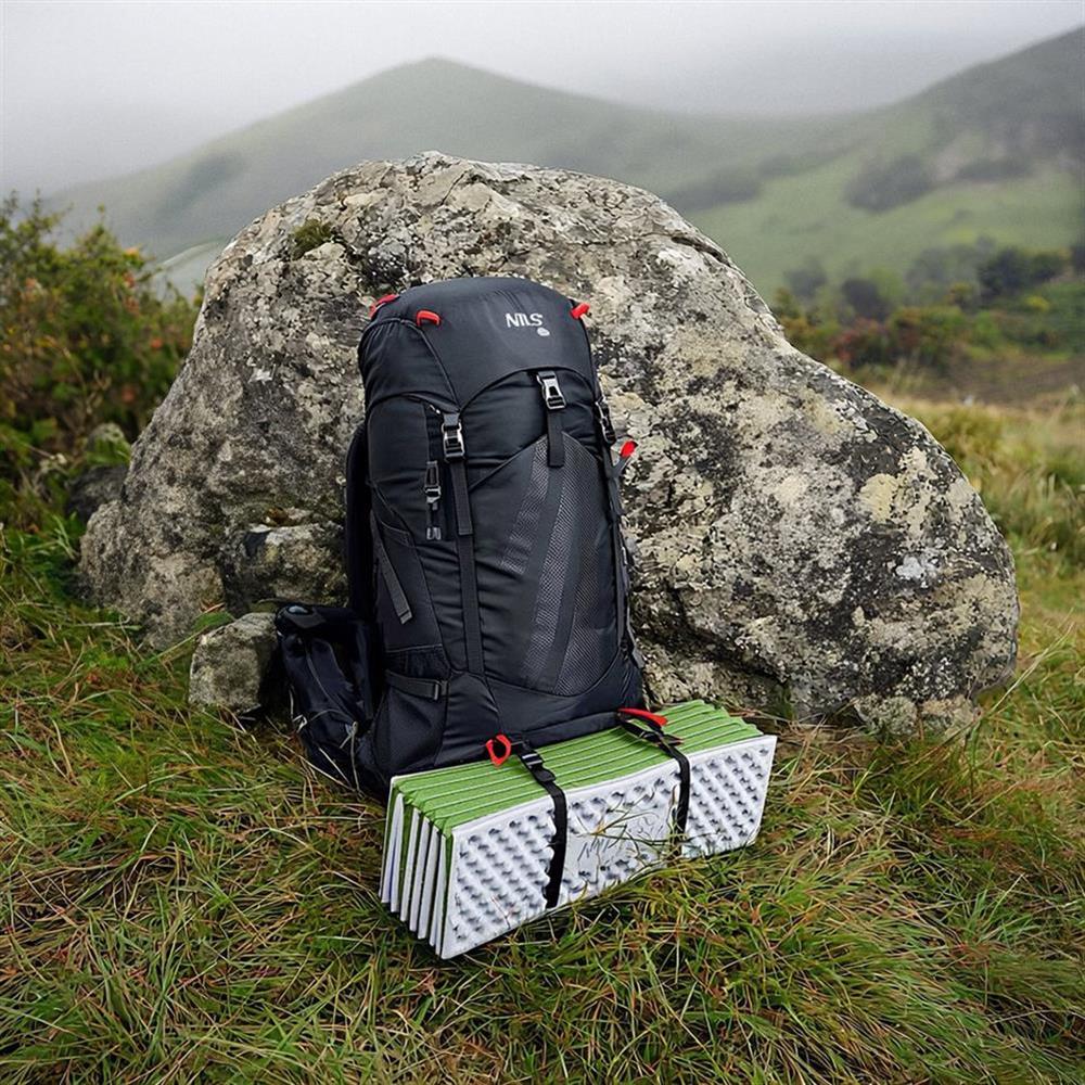 NILS CAMP Isomatte faltbar 195 cm in Grün - isolierende Matte für Outdoor, Trekking & Camping