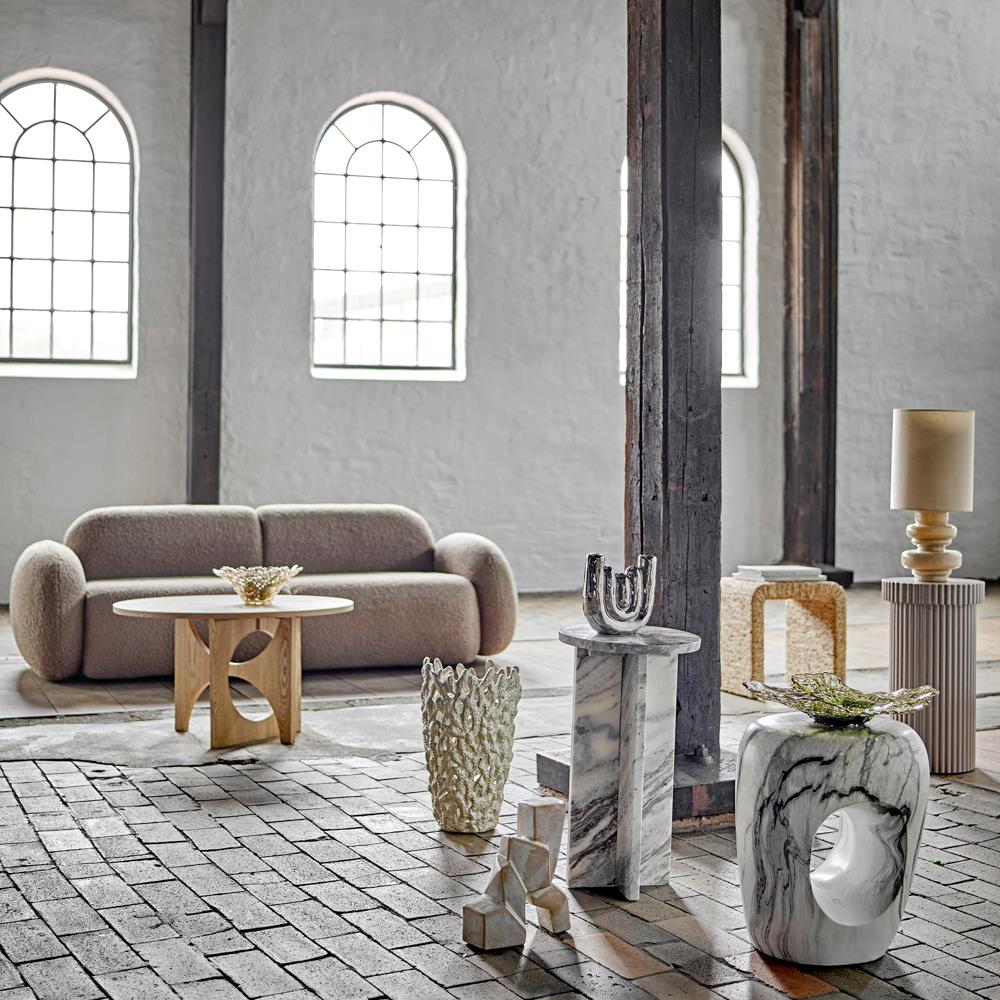 Bloomingville Jasmia Beistelltisch natur - Marmor Design Tisch skulptural für Wohnzimmer & Sofa