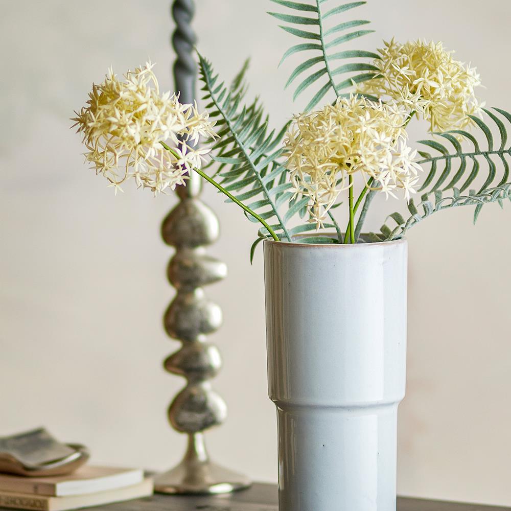 Bloomingville Marji Vase, Weiß – Steingut D12xH24 cm, Zeitloses Design