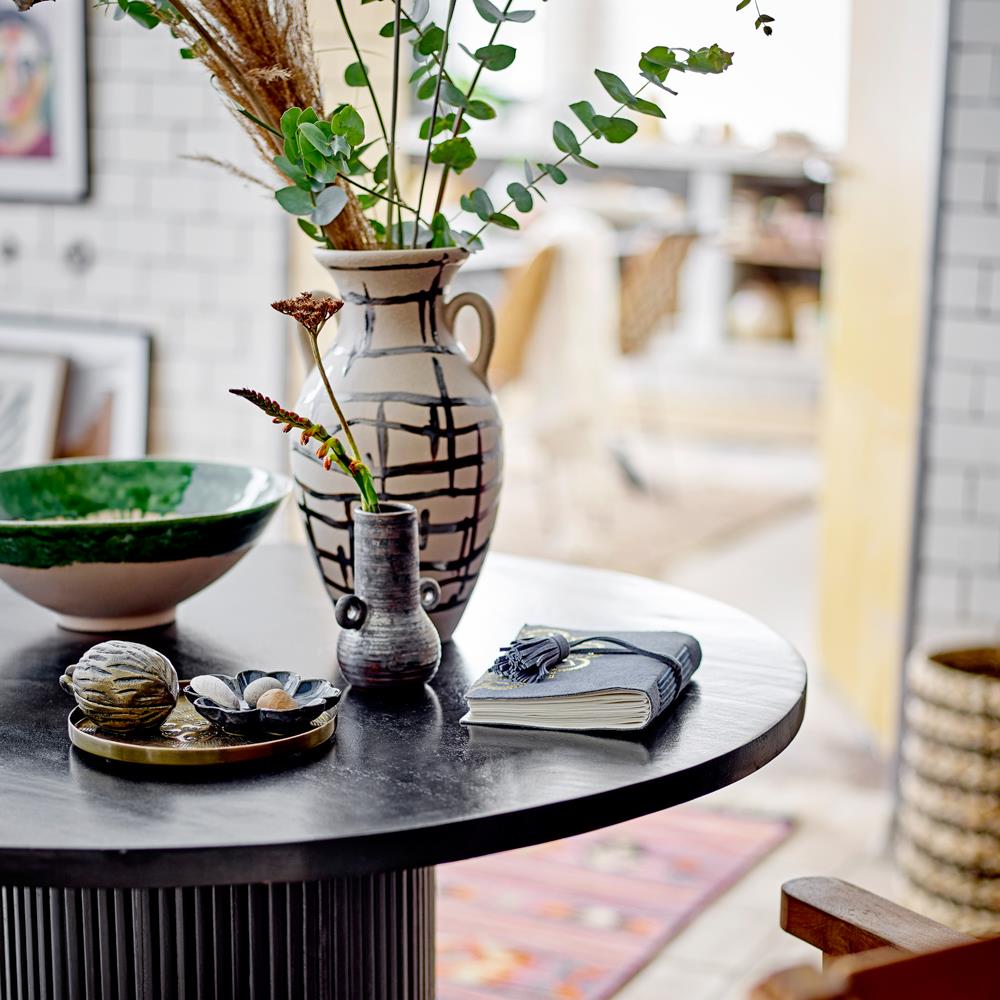 Bloomingville Ohana Vase schwarz D16,5 cm aus Steingut – handbemalte Vase für Wohnzimmer