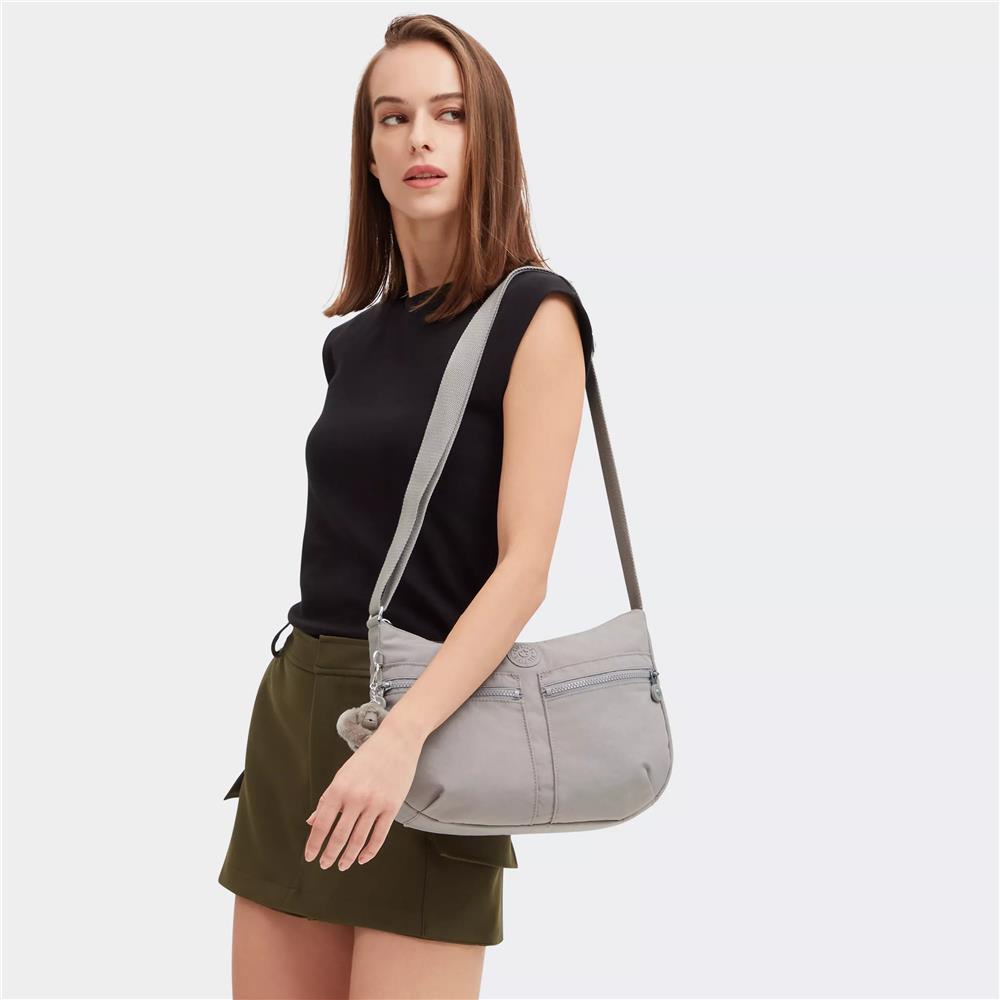 Kipling IZELLAH, mittelgroße Schultertasche, Grey Gris (grau), Umhängetasche mit viel Stauraum