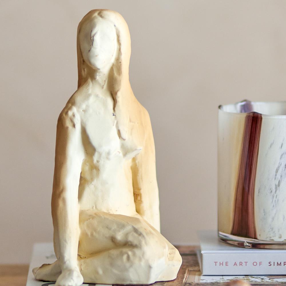 Bloomingville Ishtar Deko aus Steingut in Natur – moderne Skulptur für Wohnzimmer und Regal