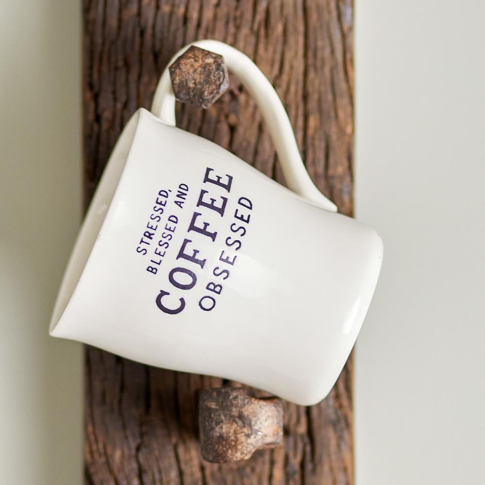 Bloomingville Wendy Tasse weiß 330 ml aus Steingut – Kaffeetasse mit Henkel für Küche & Kaffeepause