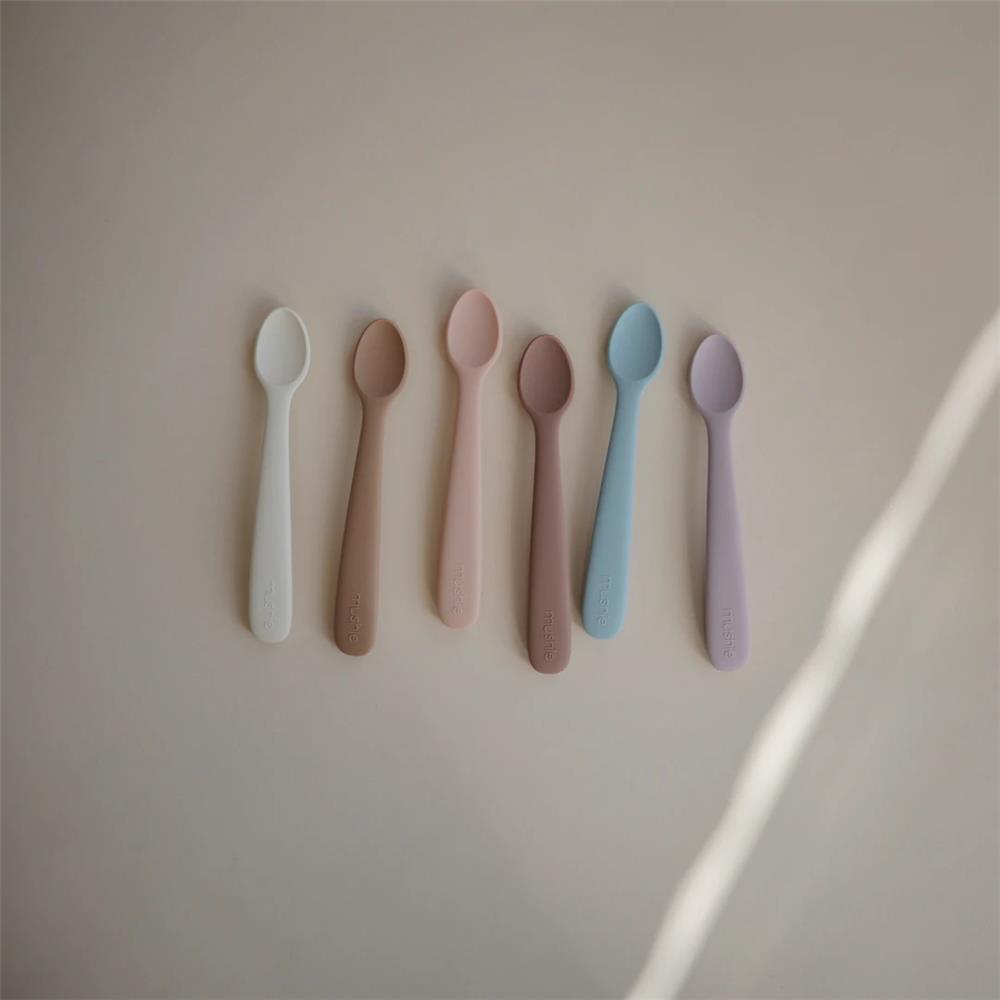 Mushie Silikon-Babylöffel 2er Set, Shifting Sand/Blush, BPA-frei