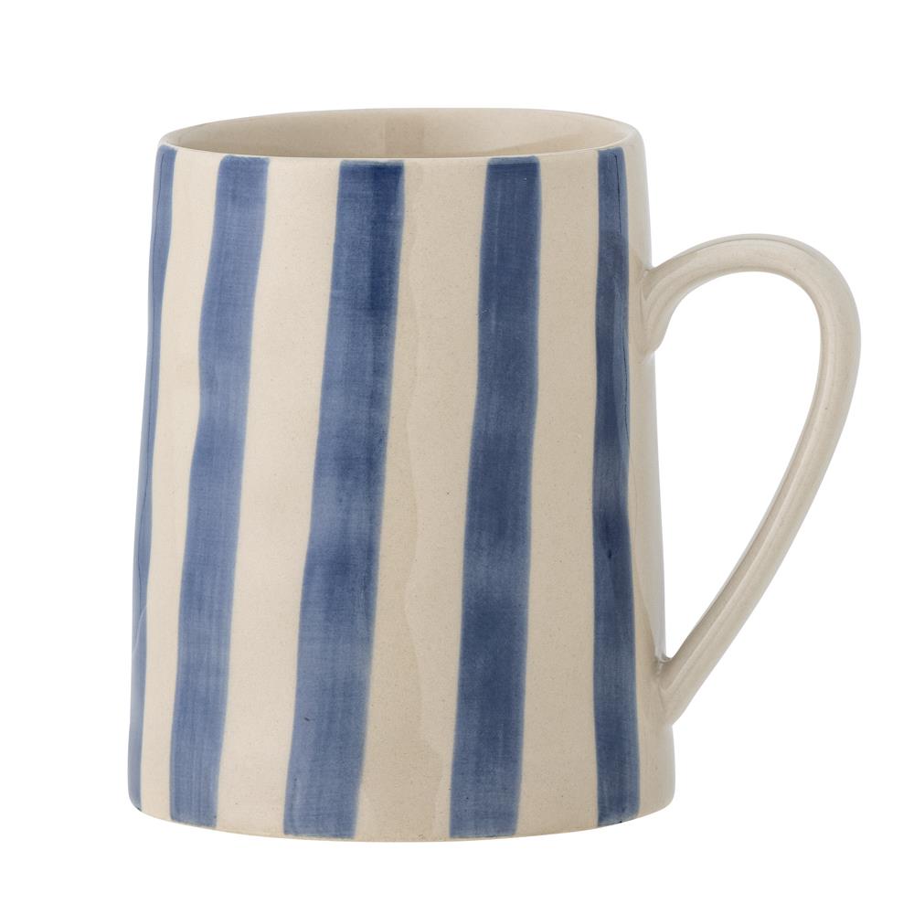 Bloomingville Begonia Tasse aus Steingut in blau, 440 ml, handbemalt, große Kaffeetasse