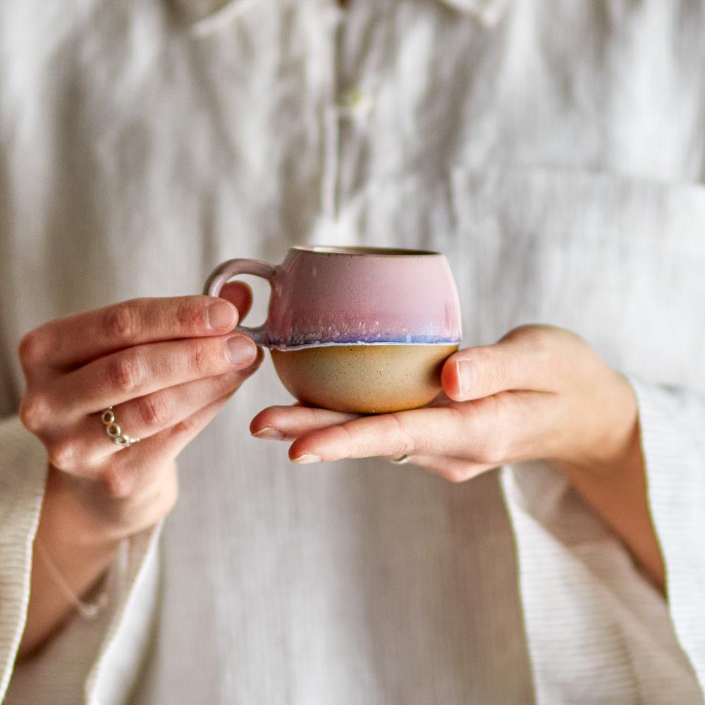 Bloomingville Paula Espressotasse aus Steingut in Rose 140 ml – Espressotasse für Küche und Tischdeko