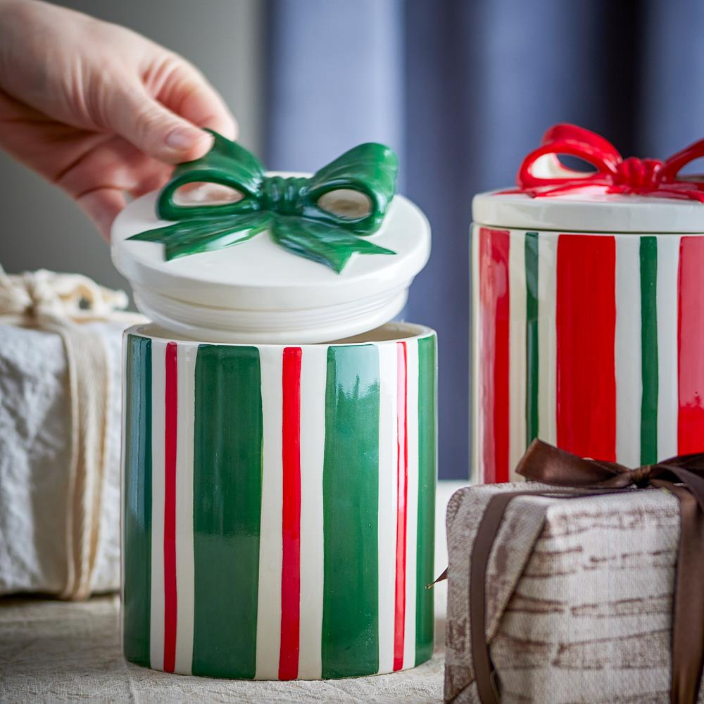 Bloomingville Marnia Gefäß mit Deckel Grün Steingut 1390 ml Weihnachtsdose