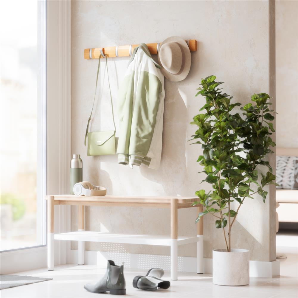 Umbra Flip Wandgarderobe, Garderobenleiste in Natur, mit 8 beweglichen Haken in Silber