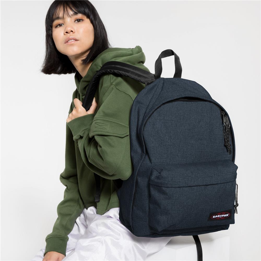 Eastpak OUT OF OFFICE, Rucksack, Triple Denim (blau), 27L, mit Laptopfach