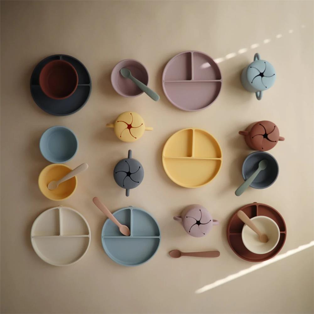 Mushie Silikon-Kinderschüssel, Ivory, Schüssel mit Rutschfestem Saugnapf