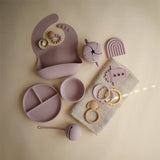 Mushie Silikon-Kinderteller, Soft Lilac, Geteilter Teller mit Rutschfestem Saugnapf