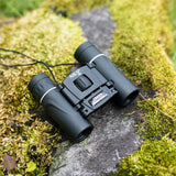 NILS CAMP Fernglas kompakt für Reisen und Naturbeobachtung 10x Vergrößerung Outdoor