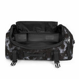 Eastpak CARRY PACK, Reiserucksack, Clouds Black (schwarz), 30L, Reisetasche mit Flaschenhalter und Laptopfach