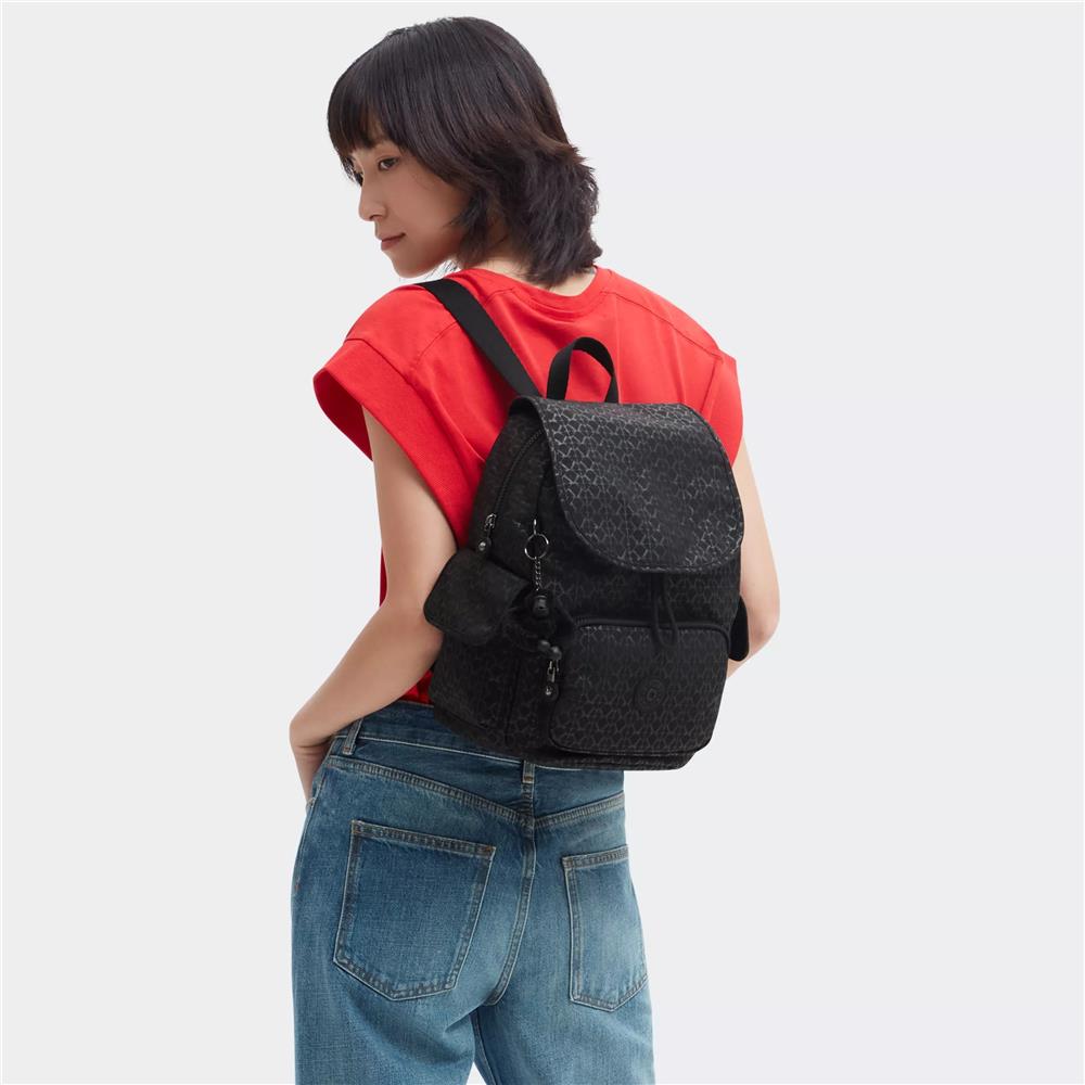 Kipling CITY PACK S, kleiner Rucksack, Signature Emb (schwarz), Damenrucksack mit vielen Fächern