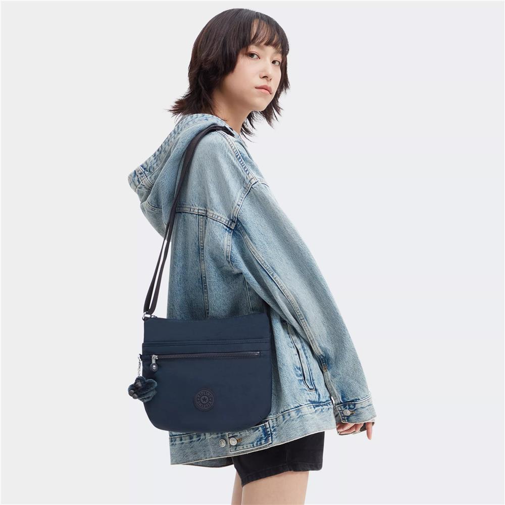 Kipling ARTO, Schultertasche, Blue Bleu 2 (blau), leichte Umhängetasche mit Fächern
