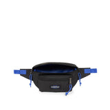 Eastpak DOGGY BAG, Umhängetasche, Kontrast Black Blue (blau), 3L, Crossbody-Bauchtasche
