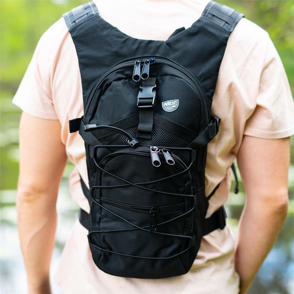 NILS CAMP taktischer Rucksack Crab 15L in Schwarz - Outdoor Rucksack für Wandern & Trekking