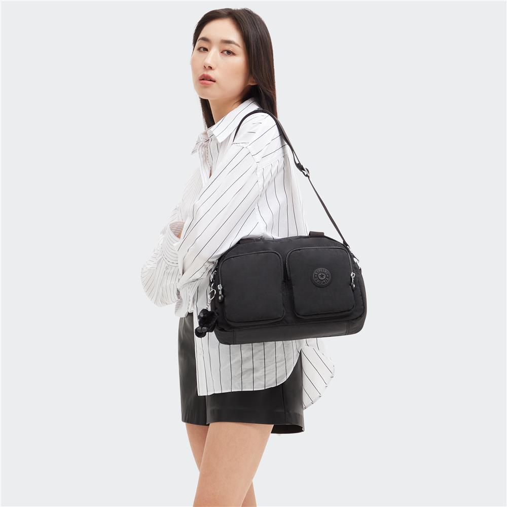 Kipling COOL DEFEA, Mittelgroße Schultertasche, Black Noir (schwarz), Umhängetasche