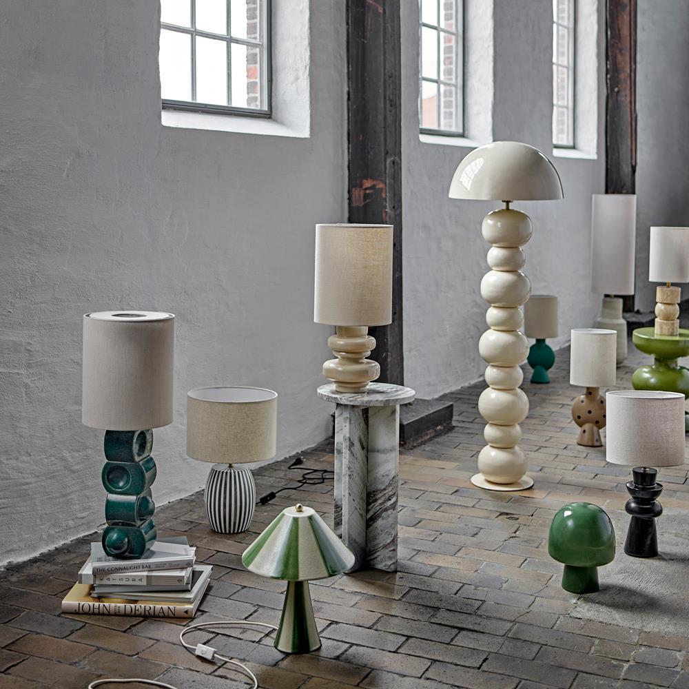 Bloomingville Lio Tischlampe schwarz - Steingut Lampe mit E27 für Wohnzimmer & Tischbeleuchtung