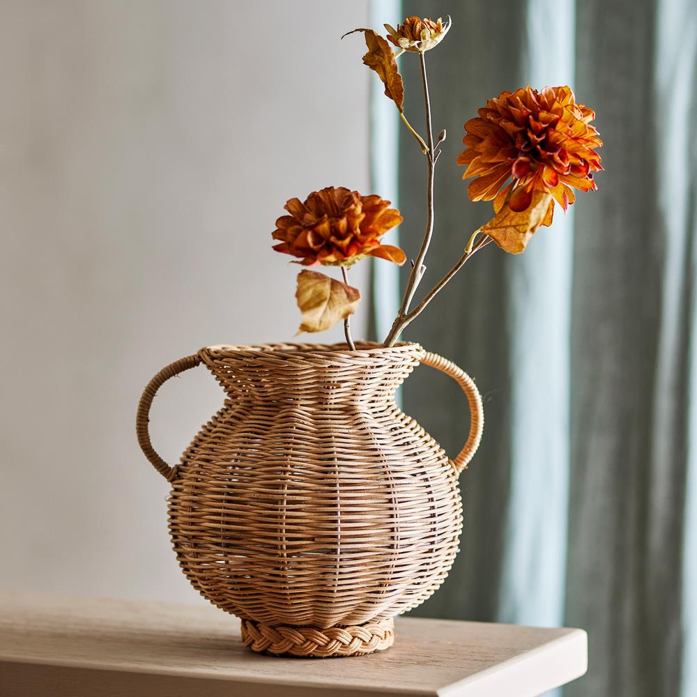 Bloomingville Uni Vase natur - Glasvase mit Rattan Geflecht für Wohnzimmer & Boho Deko