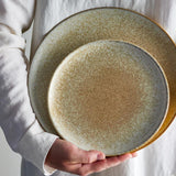 Bloomingville Paula Teller aus Steingut in Natur D26,5 cm – Speiseteller für Küche und Tischdeko