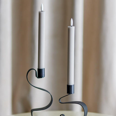 Bloomingville Ponza LED-Kerze 2er Set 24,5 cm natur - LED Stabkerzen mit 3D Flamme & Timer