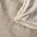 BOLTZE Decke Storan – Beigefarbene Plüschdecke, 150×200 cm für gemütliche Wohnmomente