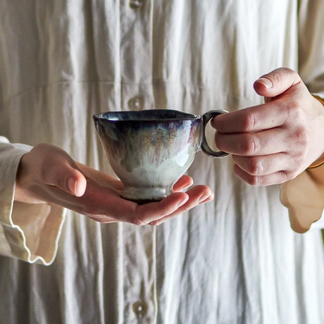 Bloomingville Imogen Tasse aus Steingut in Bunt 175 ml – handgefertigte Tasse für Küche