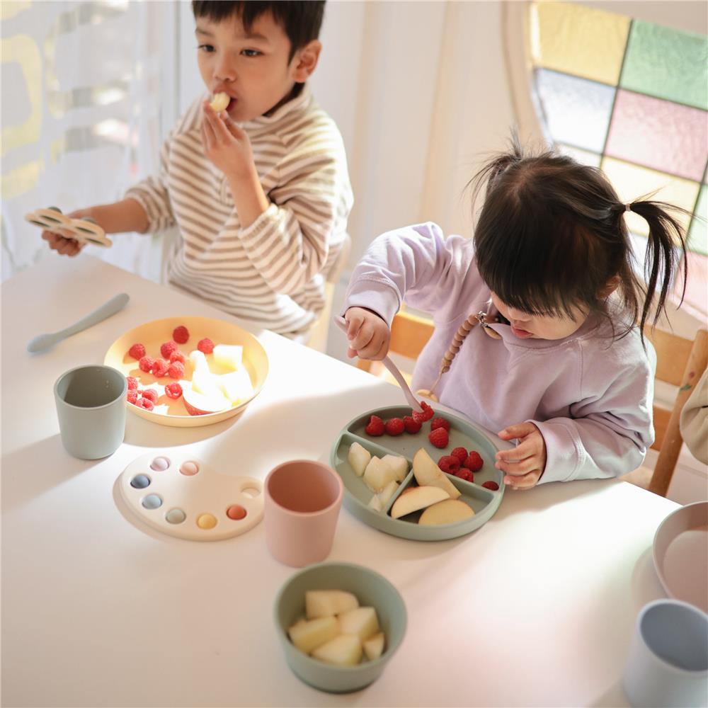 Mushie Silikon-Babylöffel 2er Set, Soft Lilac, BPA-frei