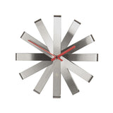 Umbra Ribbon Wanduhr Edelstahl Moderne Quarz Wanduhr aus gebogenem Metall