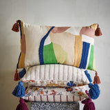 Bloomingville Artista Kissen bunt - Baumwollkissen mit Stickerei & Quasten für Sofa & Deko