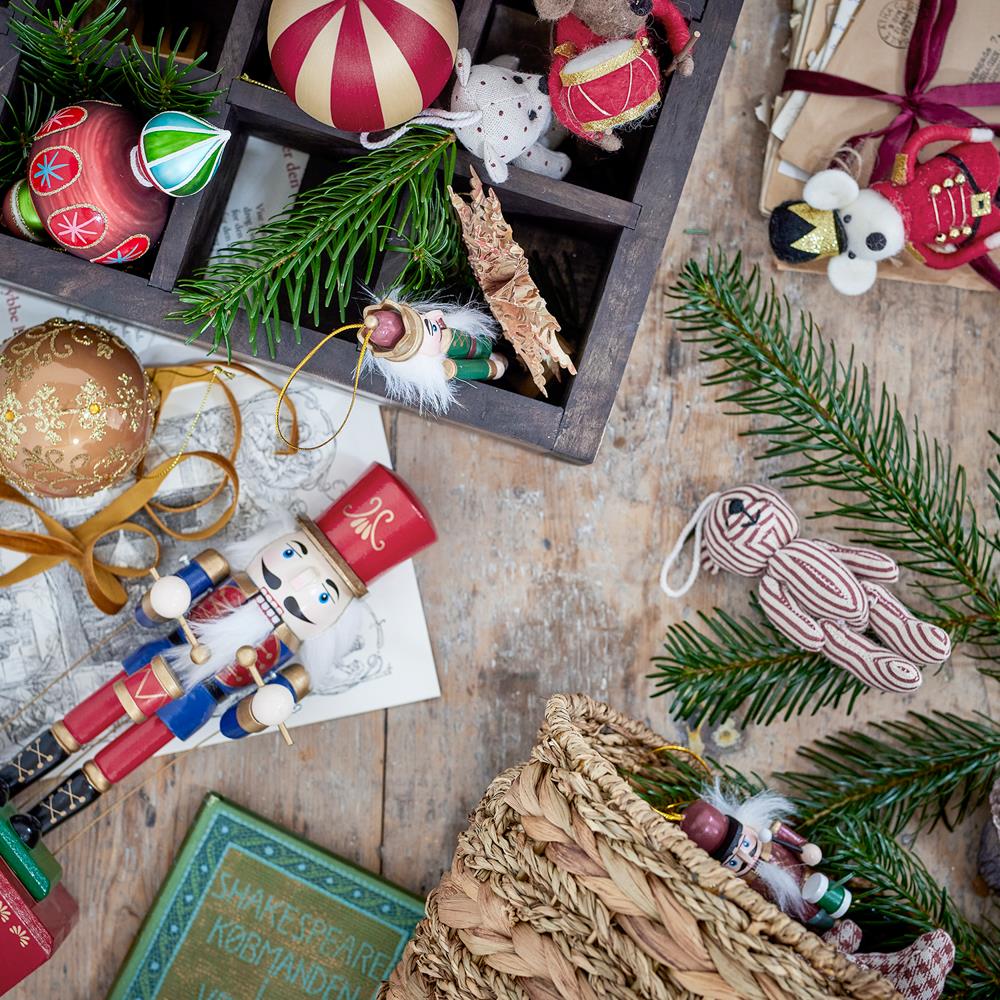 Bloomingville Stern Baumschmuck Sterne aus Papier, Naturr 9er Set Weihnachtsanhänger