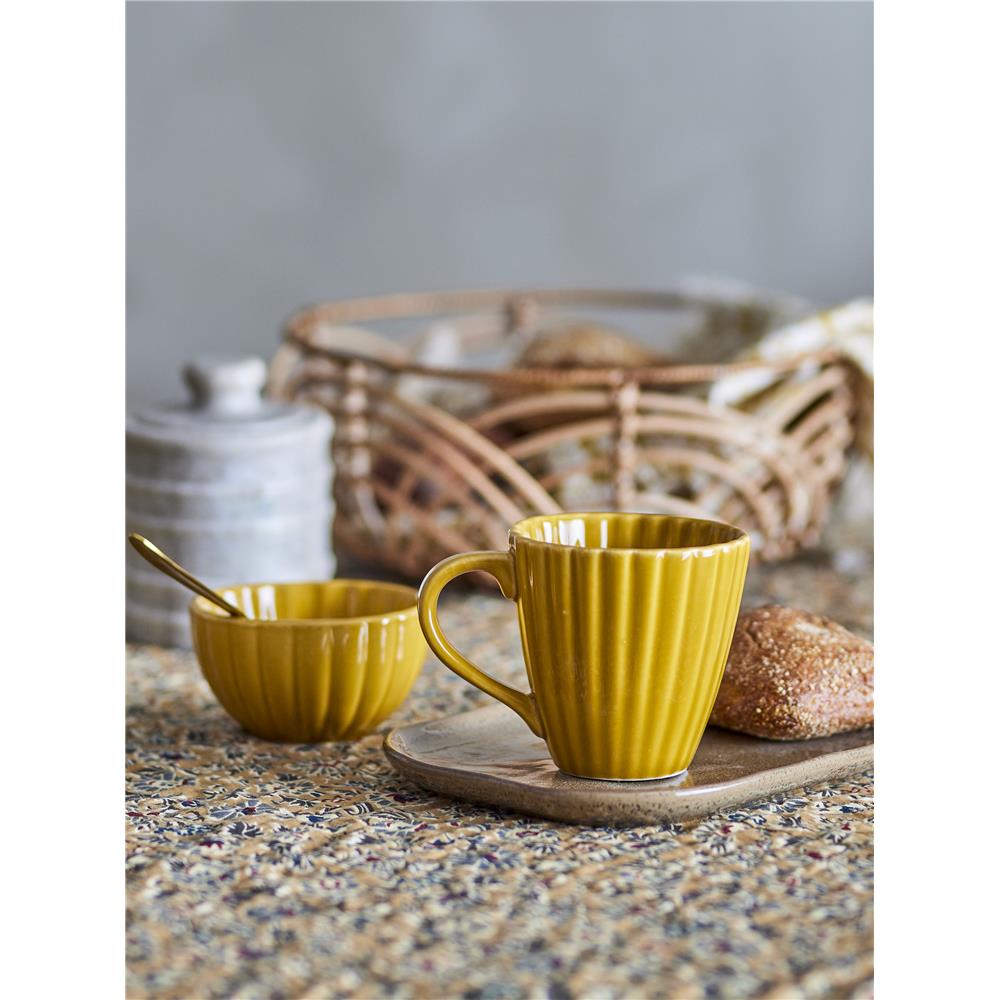 Bloomingville Latina Becher, Gelb, Steingut, 220 ml, Tasse, dänisches Design