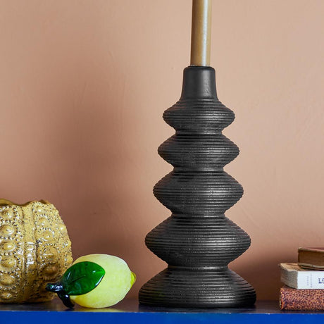 Bloomingville Ari Kerzenhalter aus Holz in Schwarz, dekorativer Kerzenständer