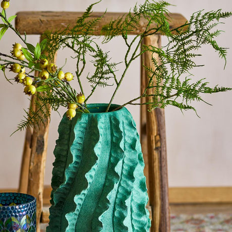 Bloomingville Natika Deko‑Vase grün D23 cm aus Terrakotta – skulpturale Bodenvase für Wohnzimmer