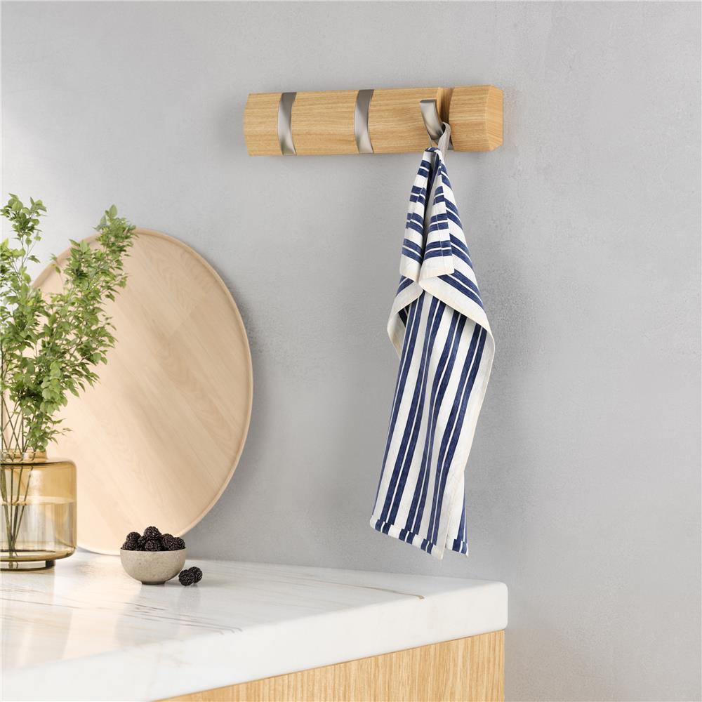 Umbra Flip Wandgarderobe, Garderobenleiste in Natur, mit 3 beweglichen Haken in Silber