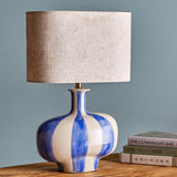 Bloomingville Alida Tischlampe bunt - Keramik Lampe mit Leinen Schirm für Wohnzimmer & Deko