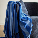 Bloomingville Frello Decke blau - Plaid mit Streifen aus recycelter Baumwolle für Sofa