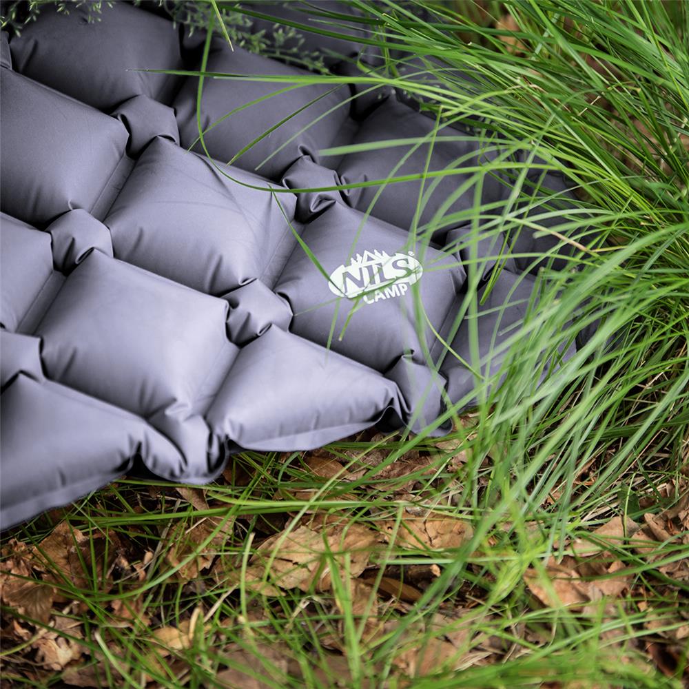 NILS CAMP Campingmatte leicht in grau mit Luftpumpe Outdoor Trekking Reisen