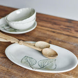 Bloomingville Aubrin Servierplatte Steingut natur 30 cm botanisch